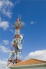 Torre cellulare mobile per comunicazione a microonde con tubo a 3 gambe multifunzione