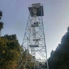 Torre d'acciaio dell'orologio del fuoco di angolo per la foresta