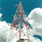 3 o 4 angolari tubolari della torre delle Telecomunicazioni fornite di gambe della grata